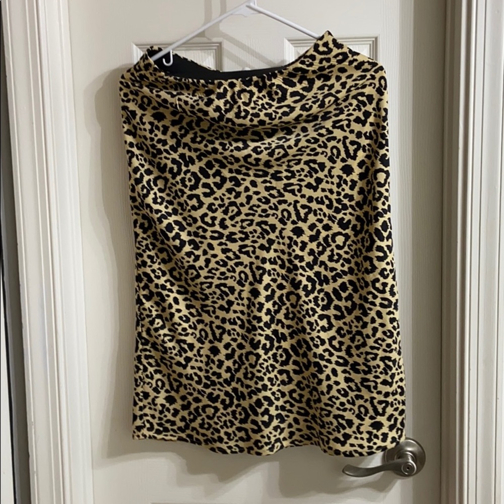 Leopard print silky midi skirt